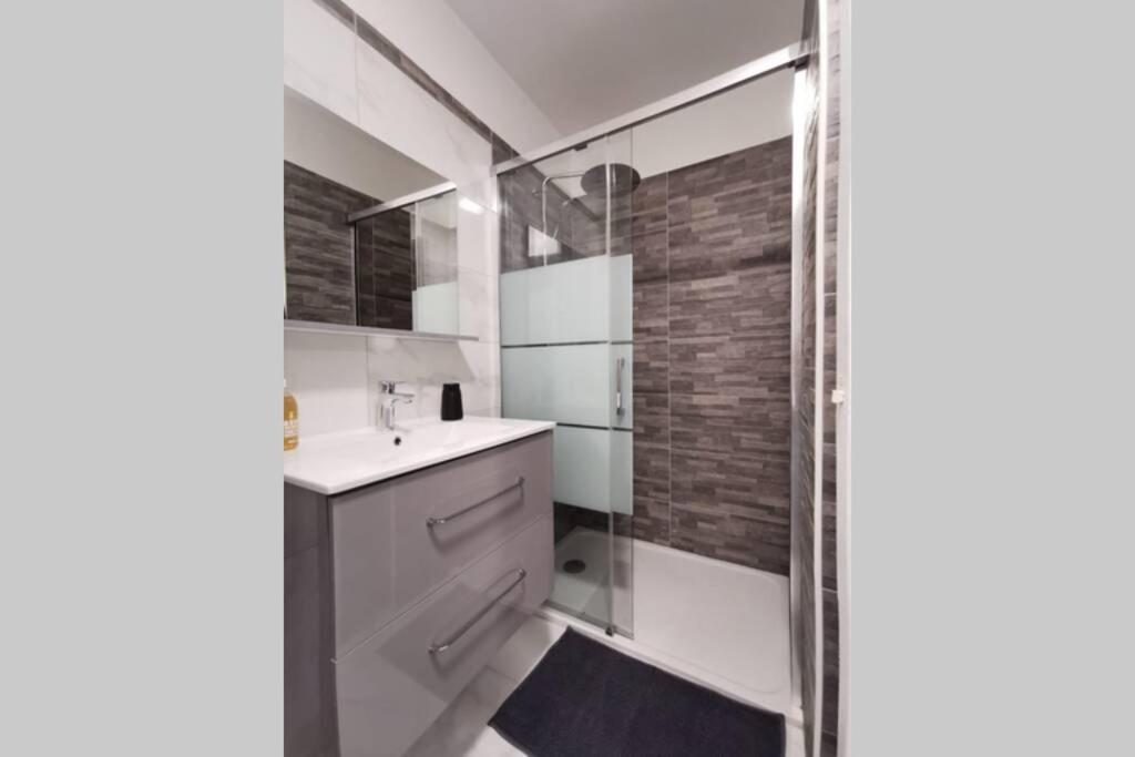 Cosy Studio 200 M From Nice Beach & Promenade Des Anglais Apartment Екстериор снимка